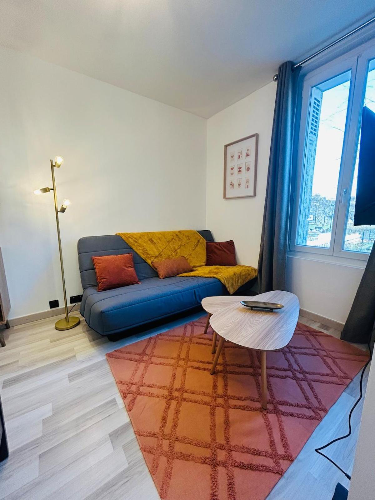 Appartement Charmant Proche Gare تور المظهر الخارجي الصورة